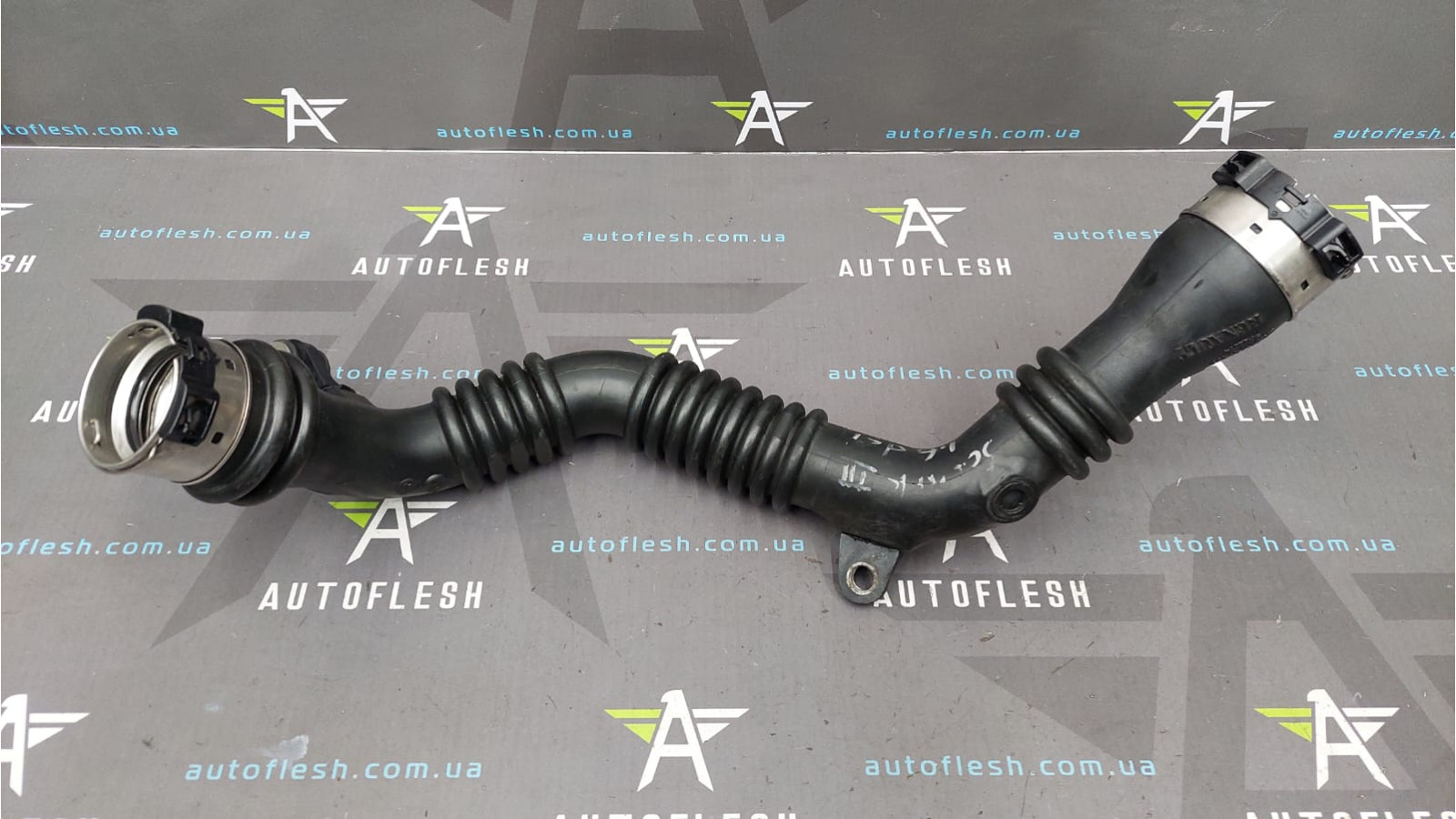 Патрубок воздушного фильтра 144602899R, 144603264R Renault Fluence Megane 3 Scenic 3 бу